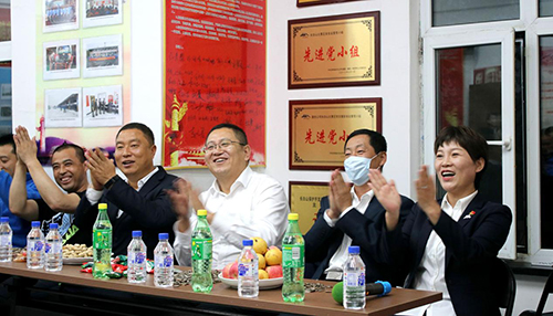 北景區運營(yíng)黨支部開(kāi)展“我為群眾辦實(shí)事”暨“慶中秋·迎國慶”主題黨日活動(dòng)