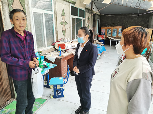城區運營(yíng)黨支部聯(lián)動(dòng)美人松社區開(kāi)展微心愿活動(dòng)